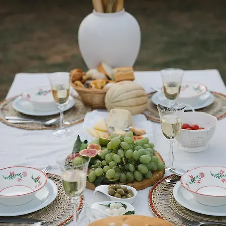 Hotel Heritage & Estate Raznjevica Dvori Ad 1307