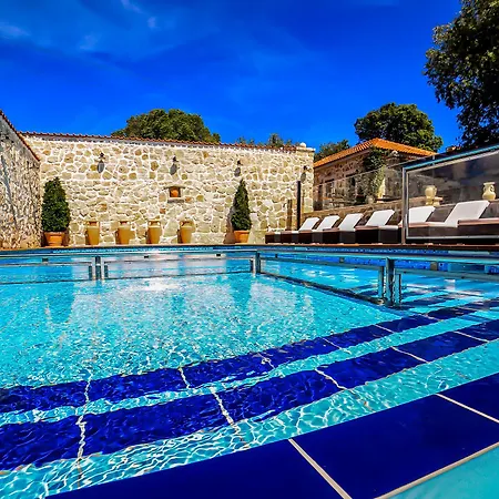 Heritage & Estate Raznjevica Dvori Ad 1307 Hotel