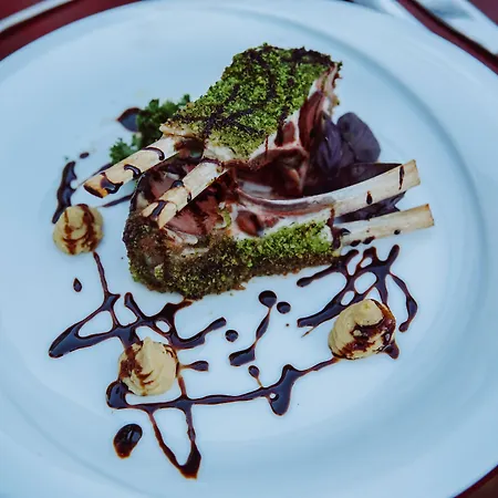 Hotel Heritage & Estate Raznjevica Dvori Ad 1307 Polaca