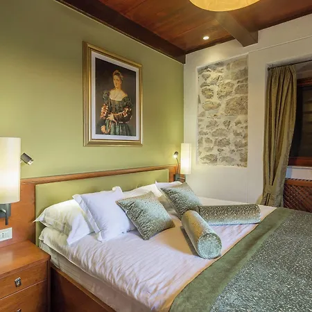 Heritage & Estate Raznjevica Dvori Ad 1307 Hotel Polaca