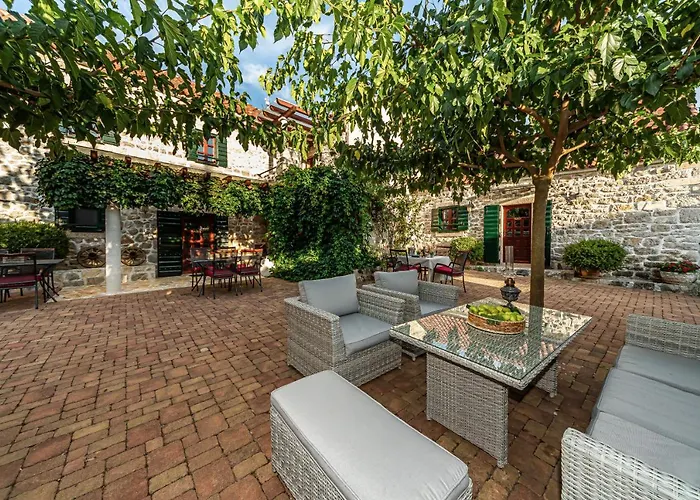 Hotel Heritage & Estate Raznjevica Dvori Ad 1307 5*