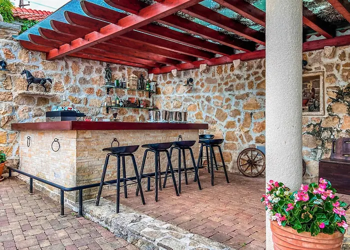 Hotel Heritage & Estate Raznjevica Dvori Ad 1307