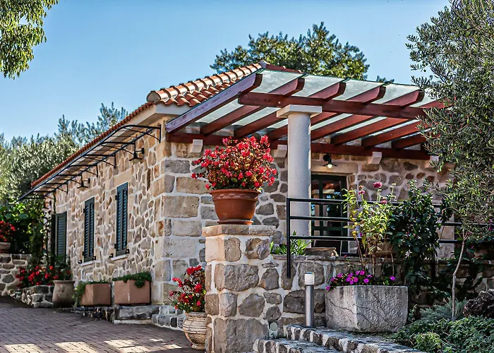 Hotel Heritage & Estate Raznjevica Dvori Ad 1307 5*