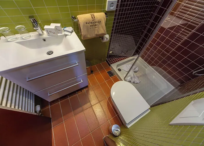 Heritage & Estate Raznjevica Dvori Ad 1307 Hotell Polaca
