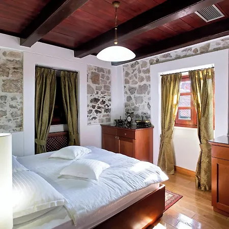 Otel Heritage & Estate Raznjevica Dvori Ad 1307