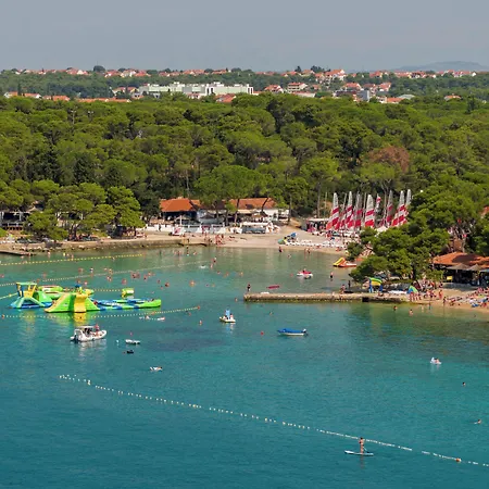 Heritage & Estate Raznjevica Dvori Ad 1307 Polaca