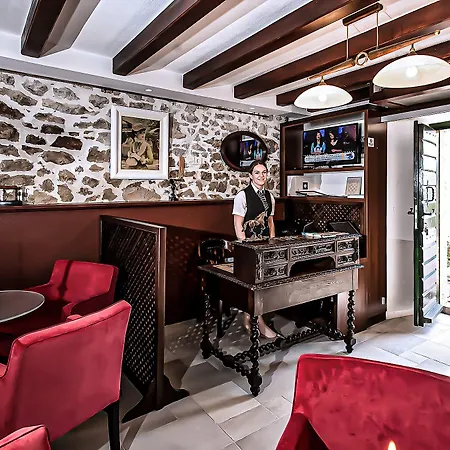 Heritage & Estate Raznjevica Dvori Ad 1307 Ξενοδοχείο