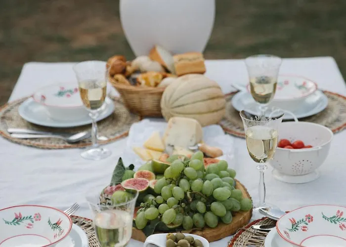 Hotel Heritage & Estate Raznjevica Dvori Ad 1307